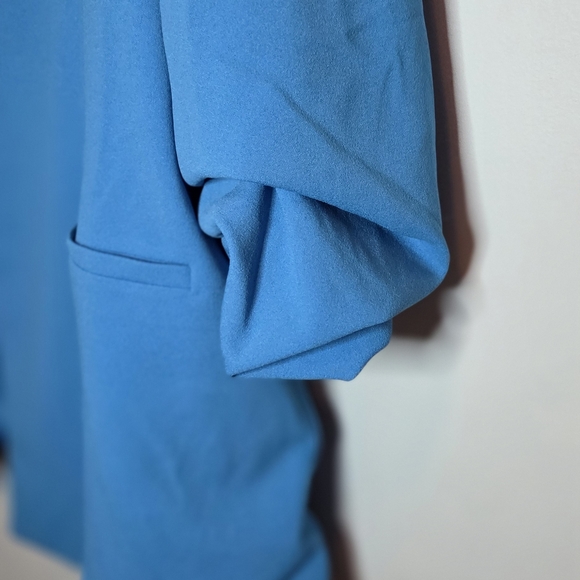 Dakota Blue Vibrant Blue Open Front Blazer NWOT - Picture 4 of 5